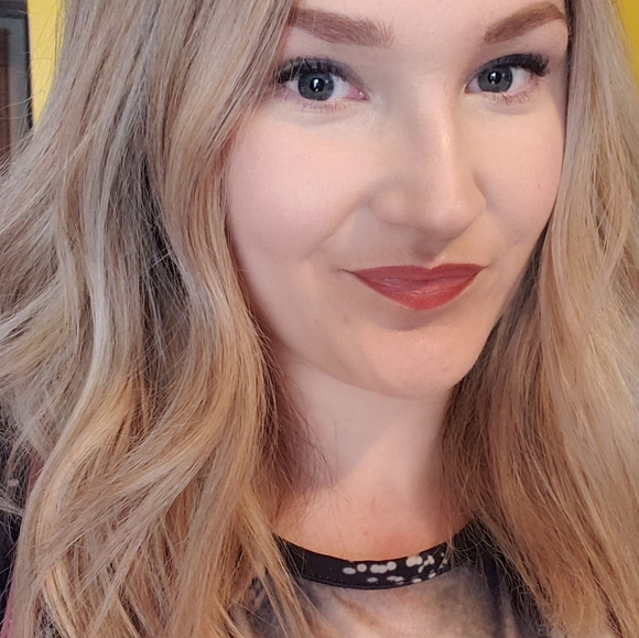 Meet your Posher, Audrianna - Picture 1 of 1